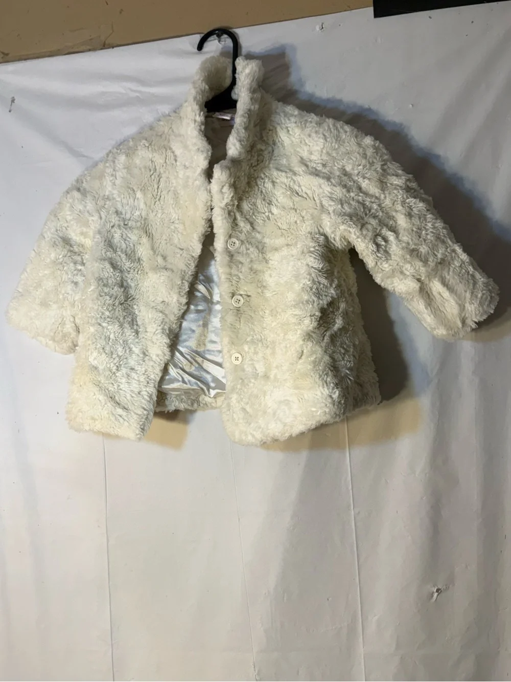 Gymboree white faux fur girls jacket size 3T